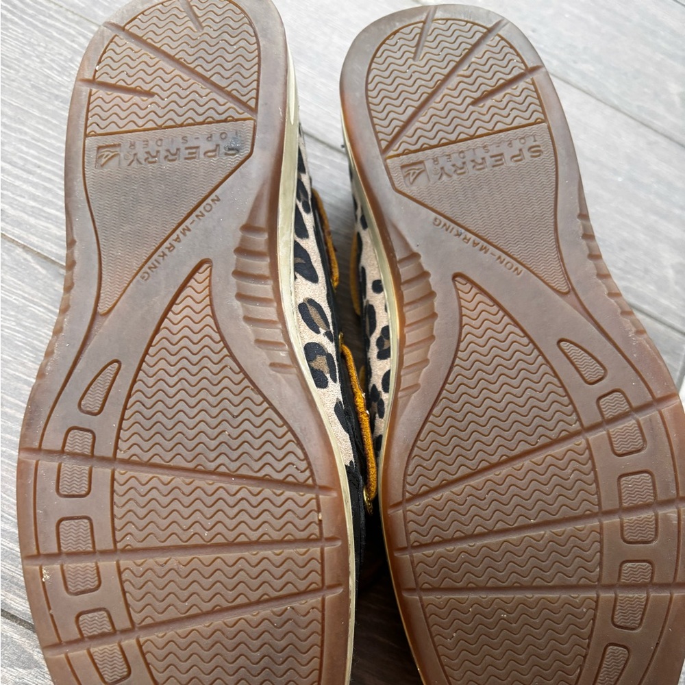 Sperry Topsider size 8 - Picture 2 of 4